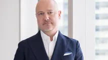 .JLL_Tomasz_Lewandowski_zdjecie.jpg