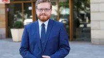 Wiceminister cyfryzacji Dariusz Standerski