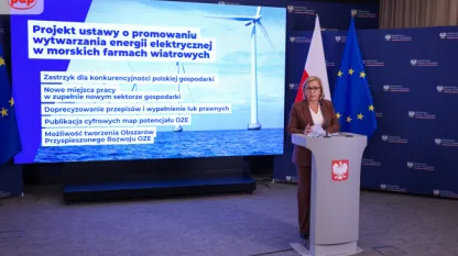 minister Paulina Hennig-Kloska